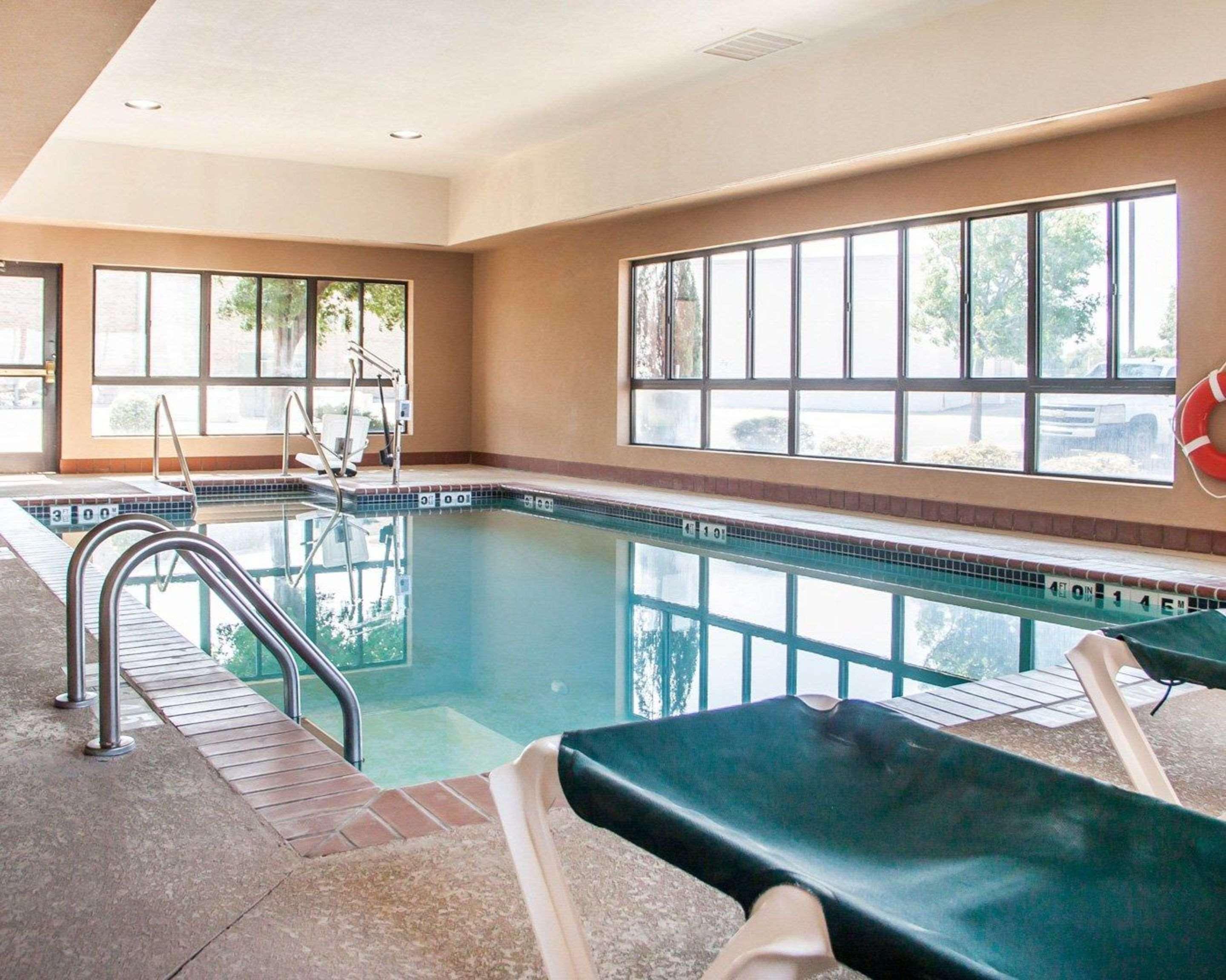Hotel Express & By Ihg Weatherford