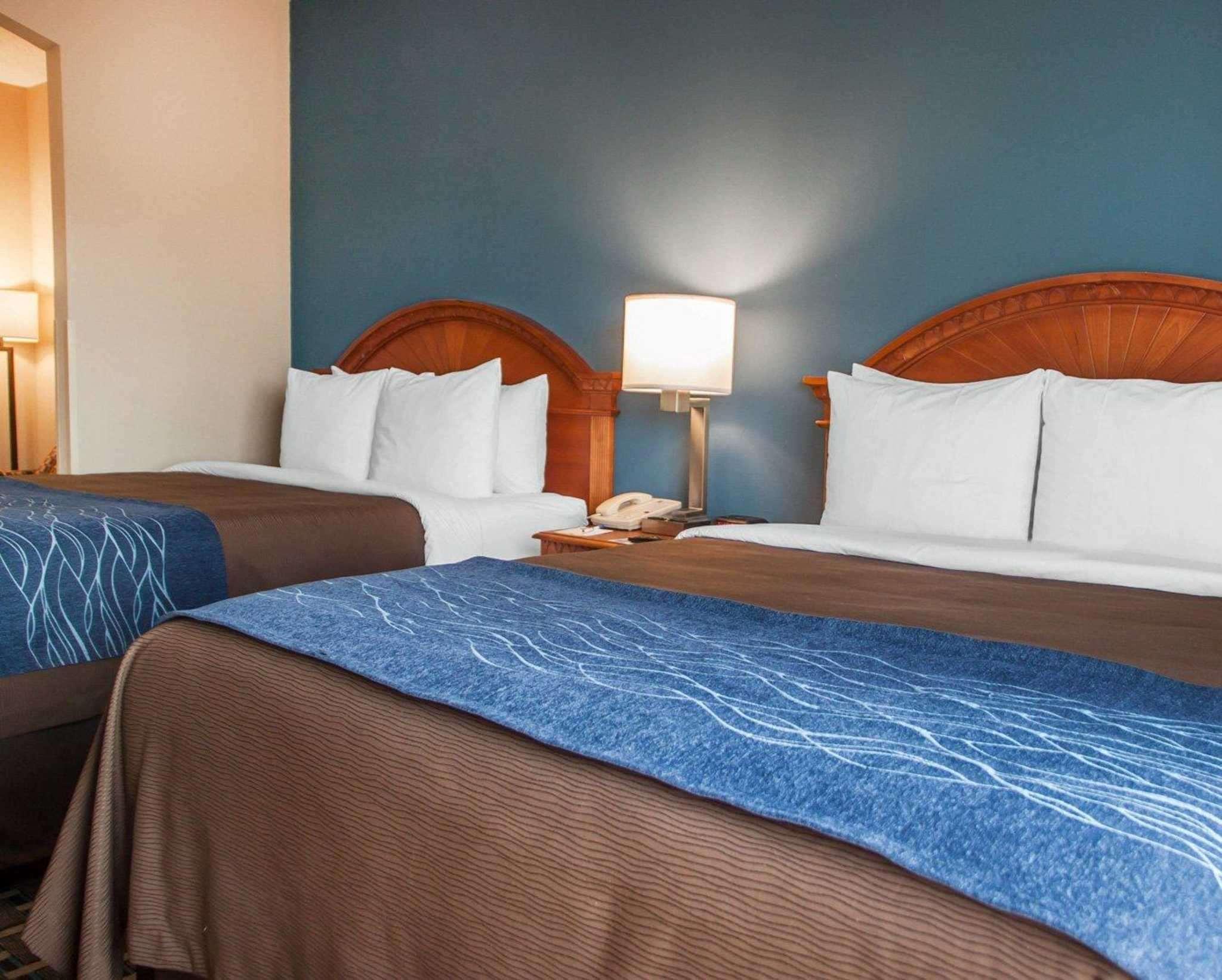 Express & By Ihg 3*