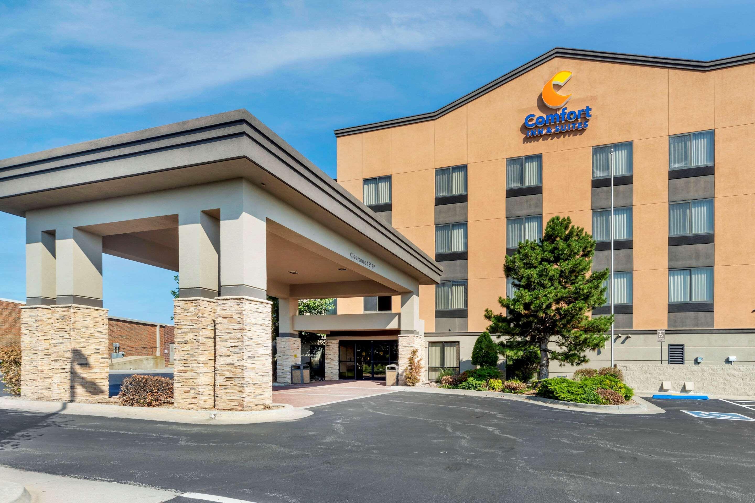 Express & By Ihg
