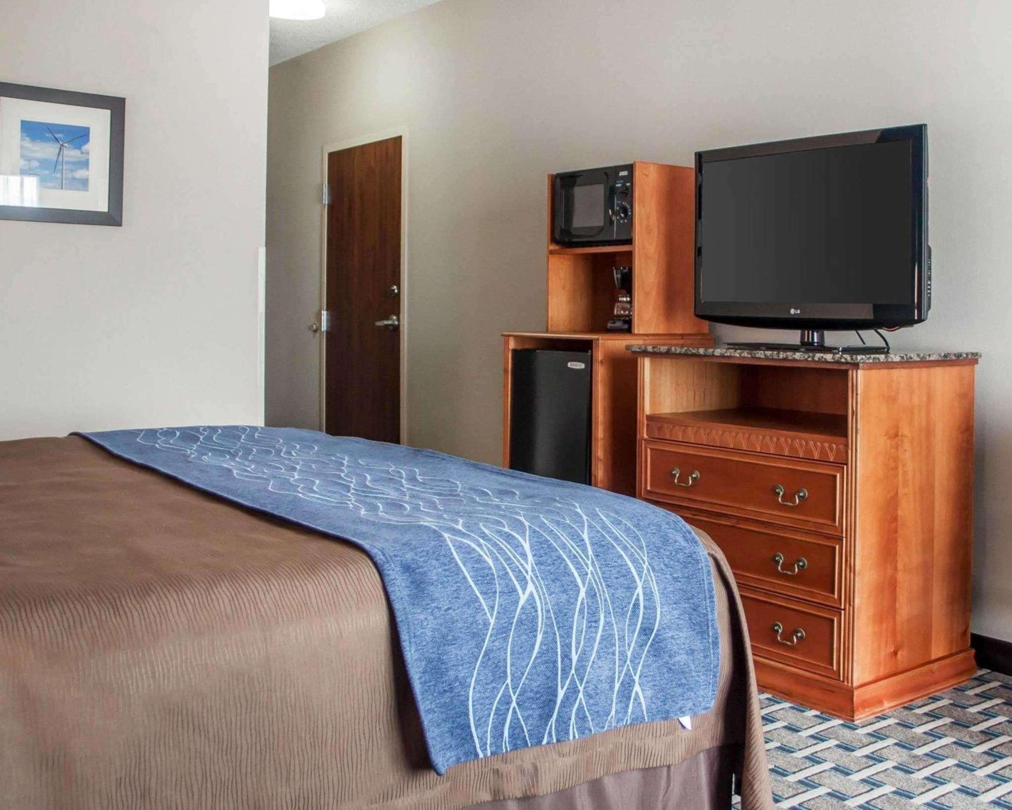 Express & By Ihg Hotel