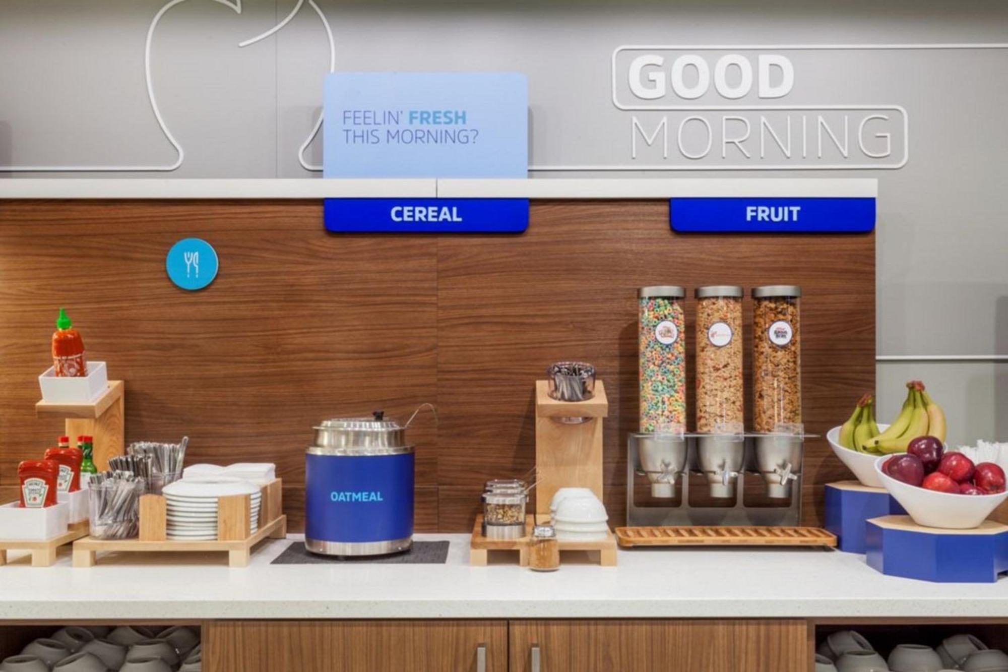 Express & By Ihg