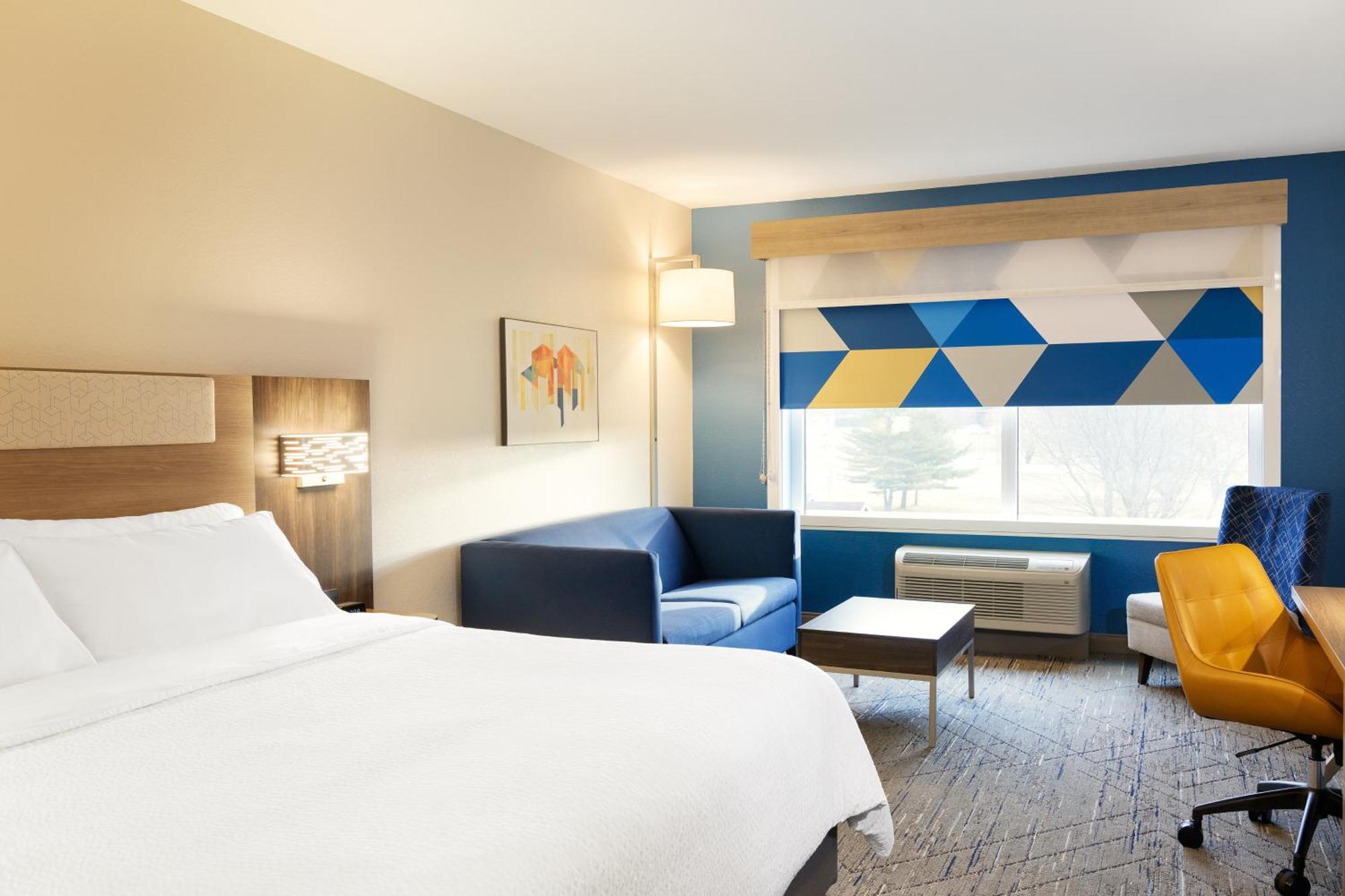 Express & By Ihg 3*